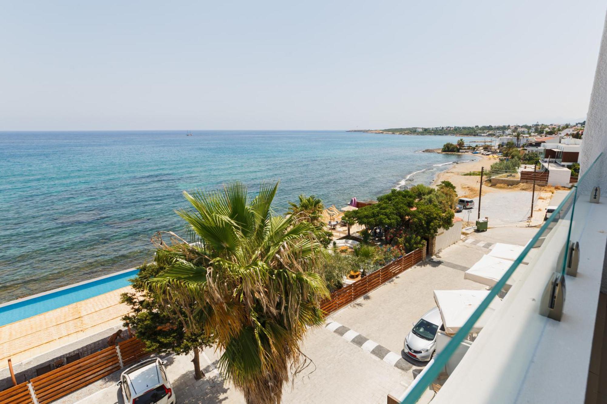 فندق Azure Bay Ayia Varvara المظهر الخارجي الصورة
