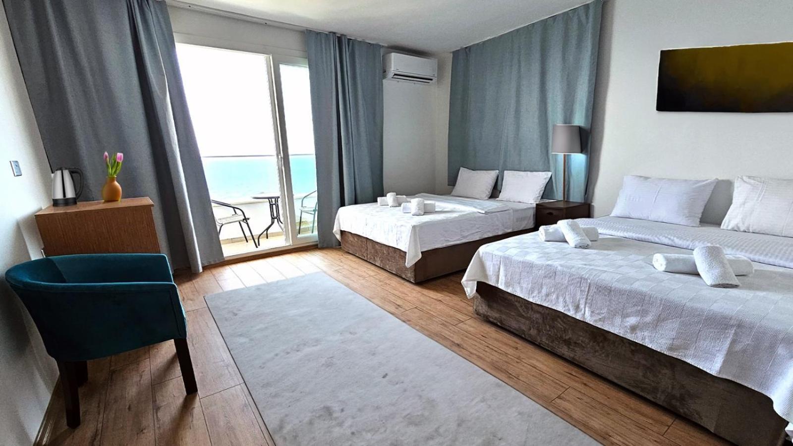فندق Azure Bay Ayia Varvara المظهر الخارجي الصورة